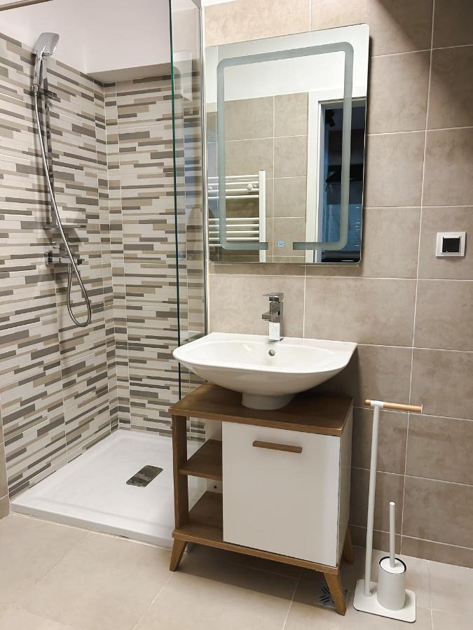 Bg Luximmo Apartments كلوج-نابوكا المظهر الخارجي الصورة